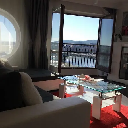Danube Paradise Apartment *
