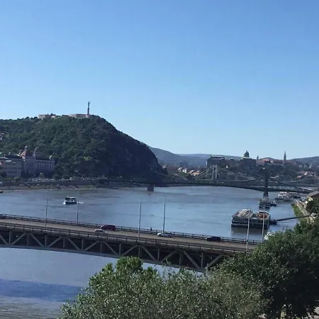 Апартаменты Danube Paradise *